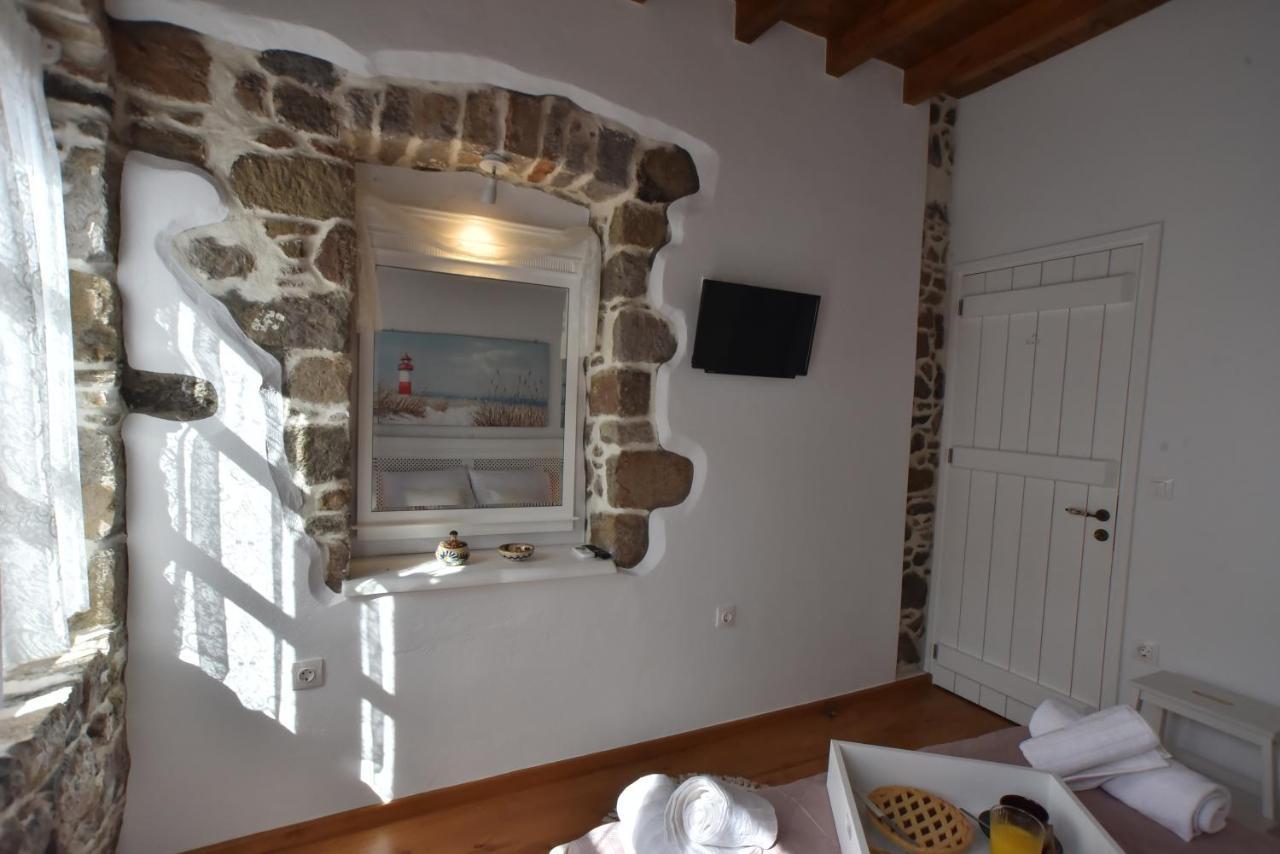 Patriko Nisyrian Guesthouse Mandrákion Zewnętrze zdjęcie